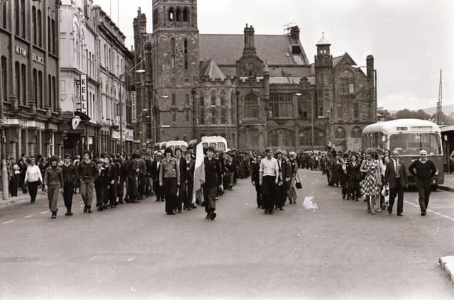 Pictured are people taking part in anti-internment demonstrations across Derry in August 1975 on the anniversary of the introduction of internment without trial in the north of Ireland four years earlier on August 9, 1971. Photos: Derry Journal.