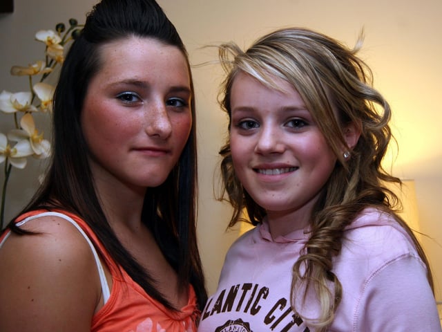Birthday girl Catherine smiles for the camera with best friend Chloe 0036JML : Parties and nights out in March 2006