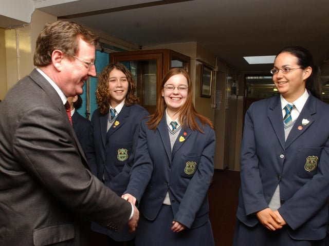 David Trimble meets Thornhill College students before giving a talk on politics.