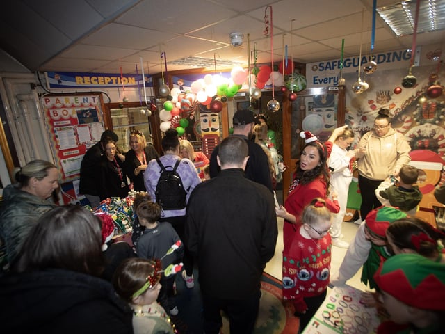 A warm and friendly welcome from Holy Child PS Principal Mrs. Pat Concannon on Thursday night. (Photos: Jim McCafferty Photography)