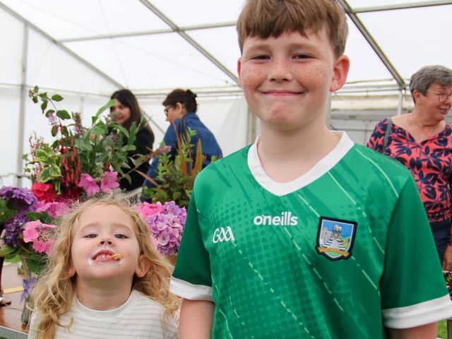 Aoibh and Oisin Mullan having fun at the Eglinton Show. (Photo - Deirdre Heaney, nwpresspics)