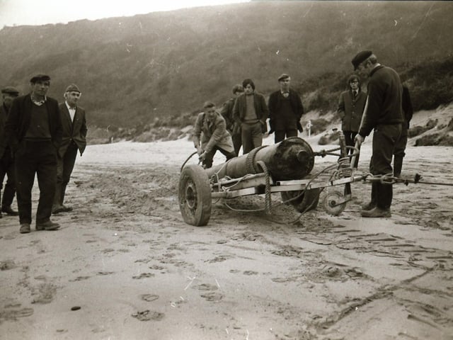 November 1975: Derry Sub Aqua Club members recover a cannon from La Trinidad Valencera four years on from discovering the 1588 Spanish Armada wreck off Kinnego Bay in Inishowen, Donegal.