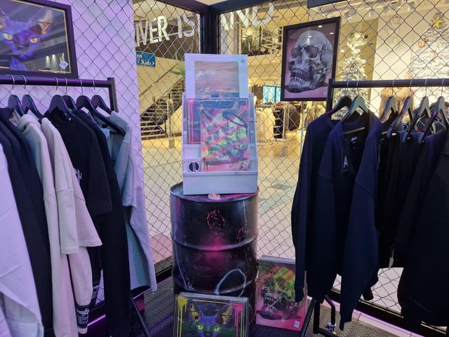Local Fashion brand Amach has recently opened their first pop-up shop on level four of Foyleside, selling ethically made garments until Christmas Eve.