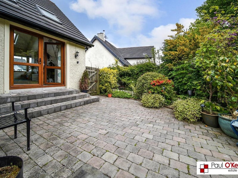 Stunning six bed, five bath property for sale in Victoria Gate