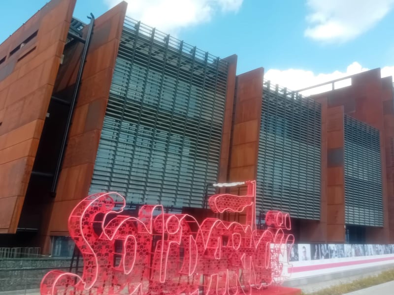 The steel facade of the European Solidarity Centre is a homage to Gdánsk's ship-building heritage.