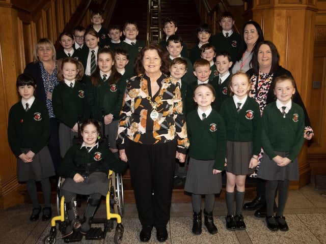 The Mayor of Derry City and Strabane District Council, Patricia Logue pictured with Primary 5 pupils from Greenhaw Primary School when they paid a visit to the Guildhall. Photos: Jim McCafferty Photography)