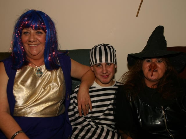 Derry parties in October 2004. Brickfield Halloween