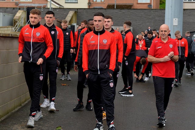Derry City players and staff on their way to greet fans gathered at Brandywell Stadium on Saturday morning prior to their departure for Dublin ahead of tomorrow’s FAI Cup Final against Shelbourne. George Sweeney.  DER2244GS – 35