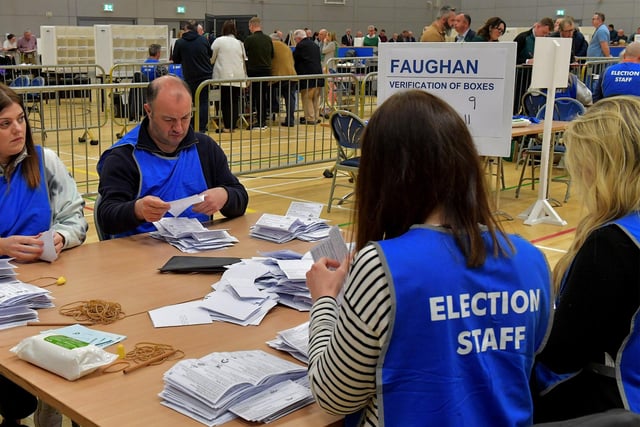The count gets under way at Foyle Arena.