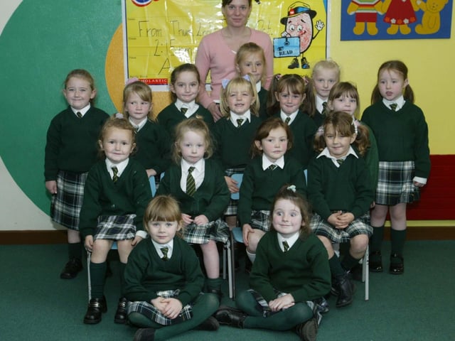 St. Anne's PS, Strabane P1 pupils with class teacher Yvonne McGowan. (0310JB26):20 years on: Young people across Derry and Donegal starting school in September 2003