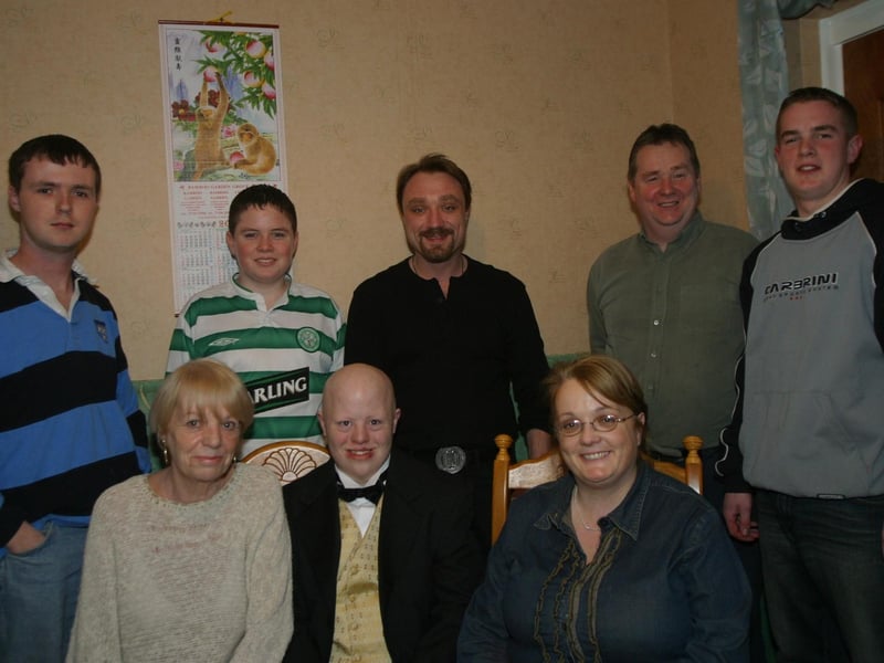 Pictures of Derry parties and celebrations in December 2003