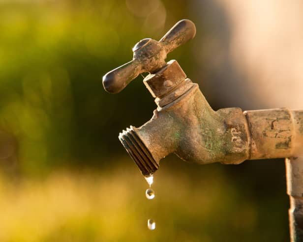 People in the Laggan – immediately to the south west of Derry city – are ‘getting bog water, which is pure black’ due to inadequate water infrastructure, a Donegal senator has claimed.