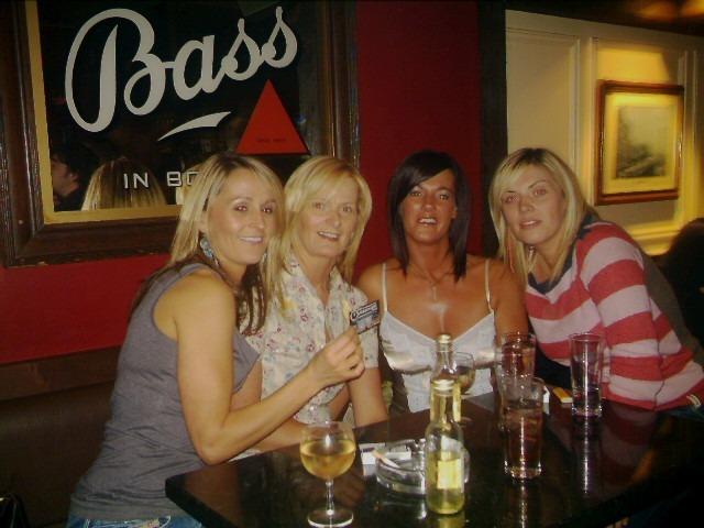 A night out in Derry bars in October 2005