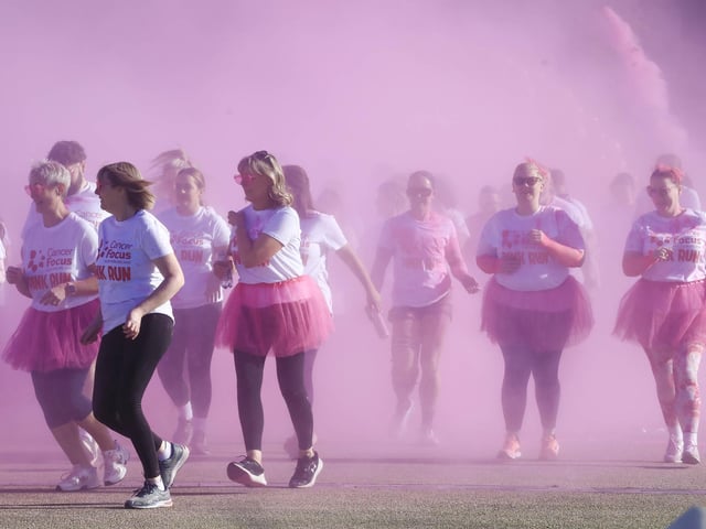 Participants taking part in the Cancer Focus NI Pink Run held in Ebrington Square, on Sunday. (Photo - Tom Heaney, nwpresspics)