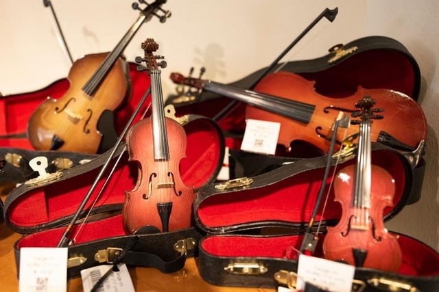 Experience the heart of what Irish culture is about as we open our doors for our late-night House Party, Cóisir Tí! Join us at the bar for an open session led by top-class musicians, with plenty of opportunities to practise and pick up some Gaeilge at our (very literal) Pop Up Gaeltacht, an immersive model village led by members of our Irish language Youth Club, Club Óige. From 7pm-9pm in Cultúrlann Uí Chanáin.