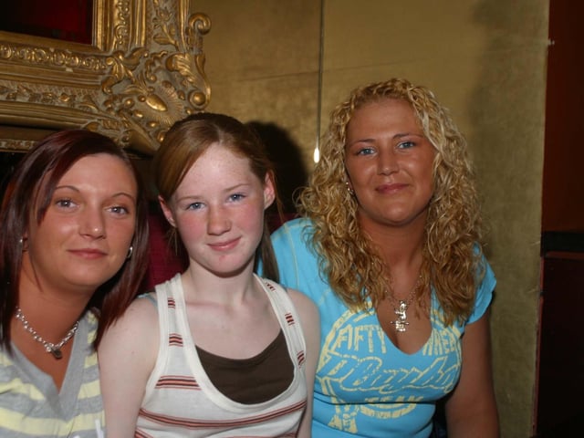 Ann Marie with friends Danielle and Frances enjoying themselves. 2923/dd : Parties and celebrations across Derry in May 2006.