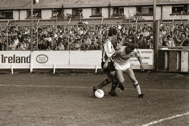 Perry Groves beats Paul Curran.