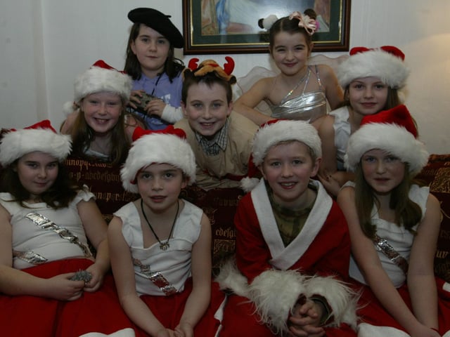 Derry nativities and Christmas shows from December 2003