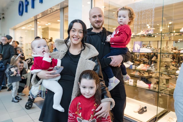 Christmas at Foyleside. Gerard Gormley Photography.