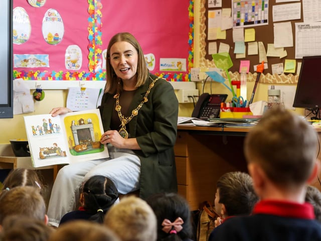 The Mayor's first visit was to St Oliver Plunket’s Primary School in Strathfoyle. Lorcan Doherty.