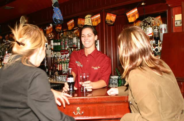 Clarendon Bar back in 2004.