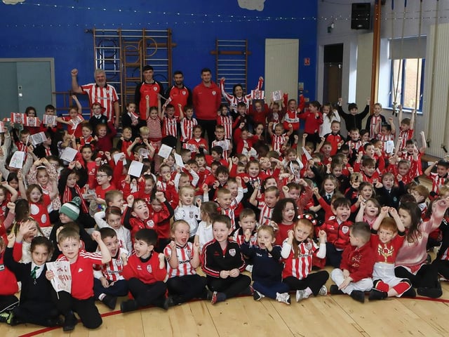 Derry City FC players players Michael Duffy, Brian Maher and Conal McDermott pre-Cup final visit St. Patrick’s PS, Pennyburn, (Photo - Tom Heaney, nwpresspics)