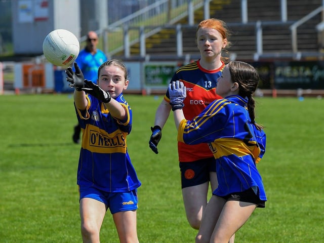 Derry Primary Schools Girls' Finals at Celtic Park: Action from Glendermott PS against Steelstown PS. Photo: George Sweeney.
