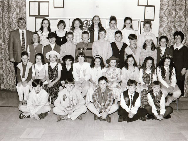 Confirmations from St Eugene's P.S, Nazareth House P.S and St Anne's P.S in 1995.