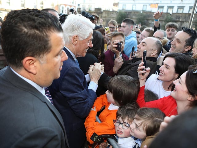 Bill Clinton meets the public in Guildhall Square