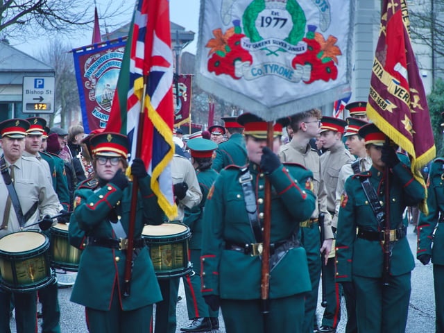 Band members take part in the 'Shutting of the Gates' ceremony in Derry on Saturday.