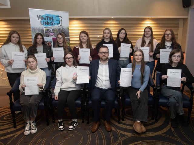 Gary Middleton, MLA, presenting the maketon awards at Wednesday evening's Enagh Youth Forum's Certificate Presentation and Celebration Event at the White Horse Hotel, Derry. (Photos: Jim McCafferty Photography)