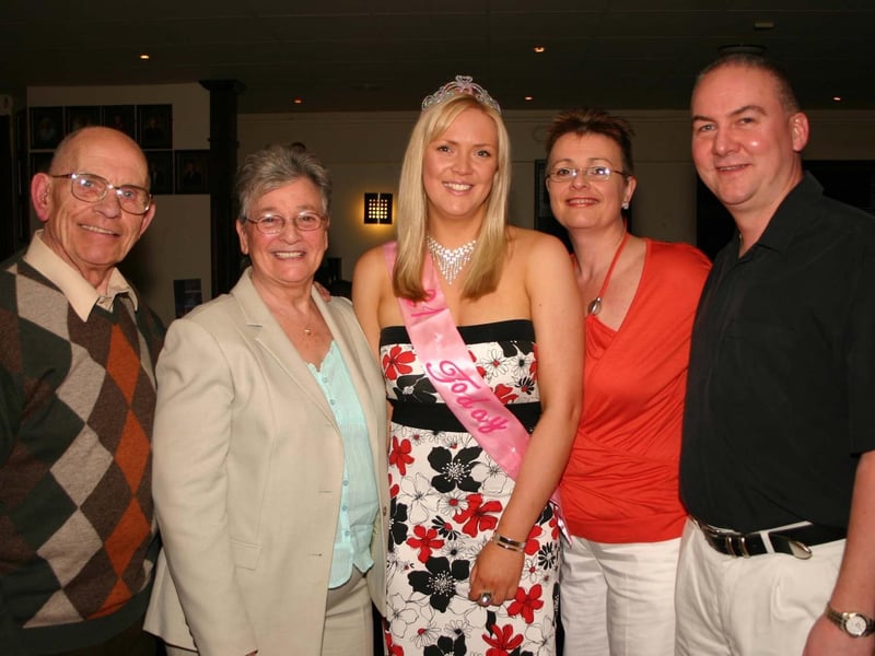Left to right Granda Jim, Granny Aviril, Birthday Girl Emm, Yvonne and John enjoying the 21st party. 4009/dd : .