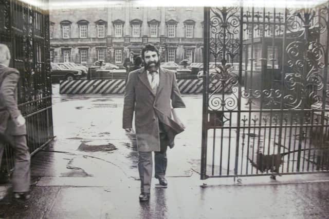 Pádraig MacLochlainn condemned the IRA murder of prison officer Brian Stack as ‘absolutely wrong’ in the Dáil this week and said a ‘litany of failures’ in an An Garda Síochána’ into the killing was repeated in the aftermath of the loyalist murder of Eddie Fullerton in Cockhill in 1991.
