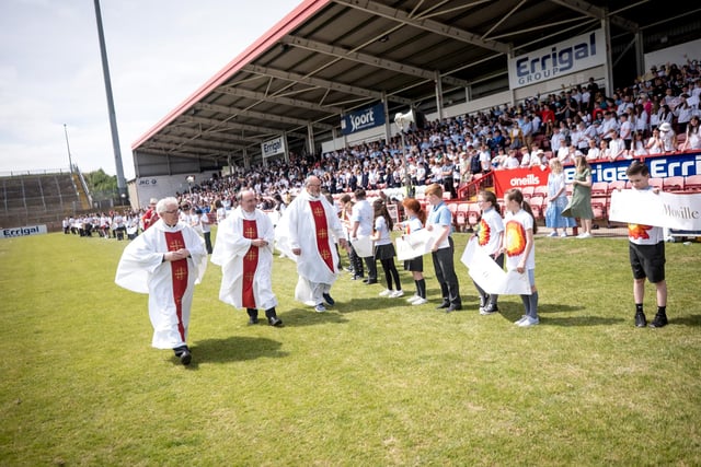 The annual Fan the Flame mass was celebrated recently in Celtic Park for pupils who recently made their confirmation.