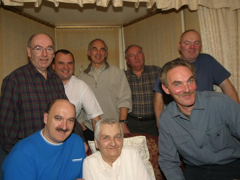 Pictures of Derry parties and celebrations in December 2003