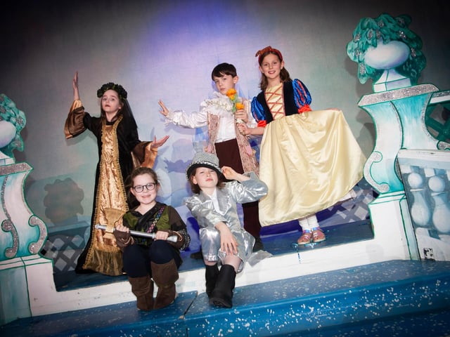 The Foyle School of Speech and Drama’s Tara Breslin Deane, Ben Langan, Saoirse Doherty, Eabha Gormley and Ellen Hribar performing the Snow White Scene in Alas in Blunderland at the Millennium Forum.