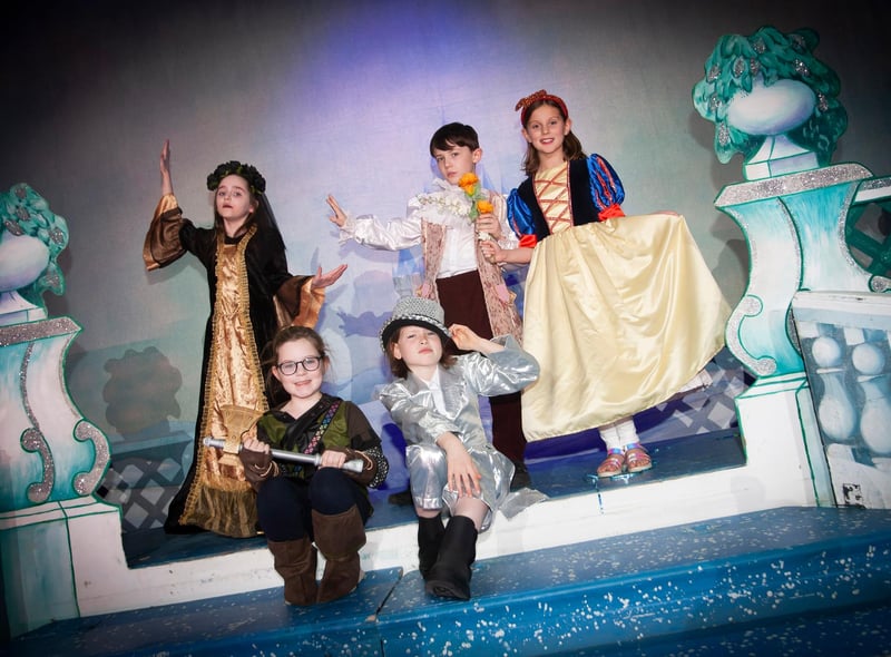 The Foyle School of Speech and Drama’s Tara Breslin Deane, Ben Langan, Saoirse Doherty, Eabha Gormley and Ellen Hribar performing the Snow White Scene in Alas in Blunderland  at the Millennium Forum.