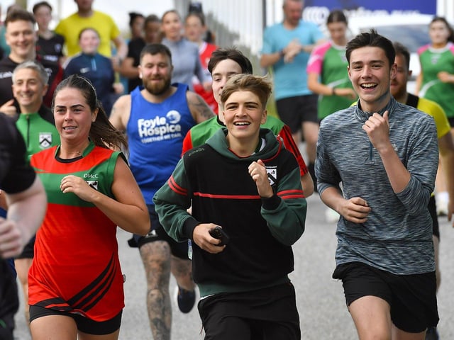 Participants in the Na Piarsaigh Dermot McCrossan Canter the Corrody 5km, held at Corrody Road on Sunday evening last. Photo: George Sweeney