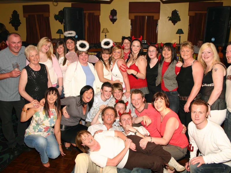 Lets Party as Tina Haslett and friends join in on the fun in the Argyle Arms at the big party. 4207/dd : Parties and celebrations June 2006: Tina Haslett.