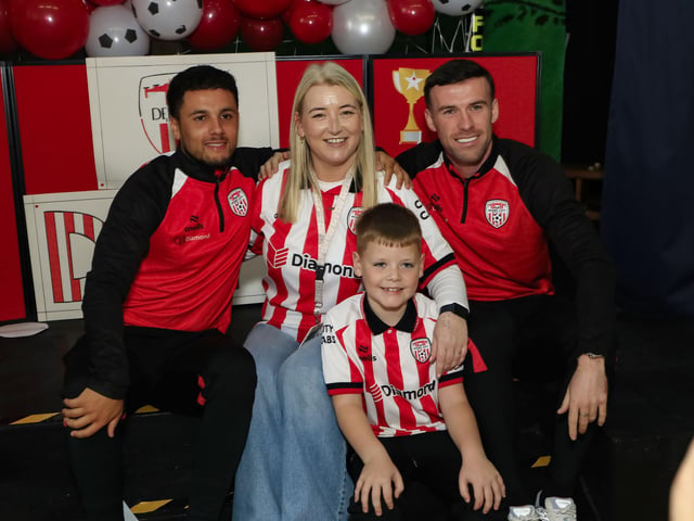 DCFC pre-Cup final visit to Longtower PS Patrick McClean and Tyler Smith.  (Photo - Tom Heaney, nwpresspics)