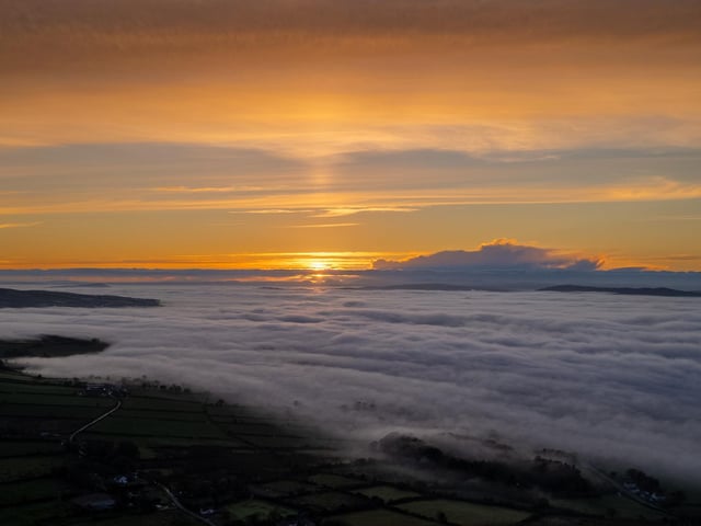 A series of pictures of the Thursday morning's fog above the city of Derry. Pictures by Ronan Mc Monagle Photography