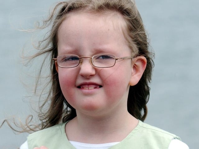Deirdre McCarron from Prehen, winner of the Girls Verse 6-8. (0605C51)