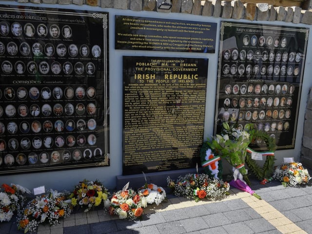 Wreaths were laid at the 44th anniversary commemoration for IRA Volunteer George McBrearty held at the the Crann na Poblachta (Tree of the Republic) monument at Rinmore Drive in Creggan on Sunday afternoon. Photo: George Sweeney