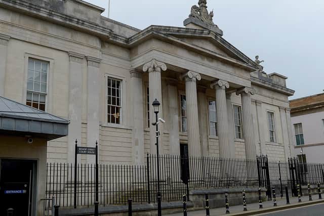Derry Court House. DER2126GS - 075