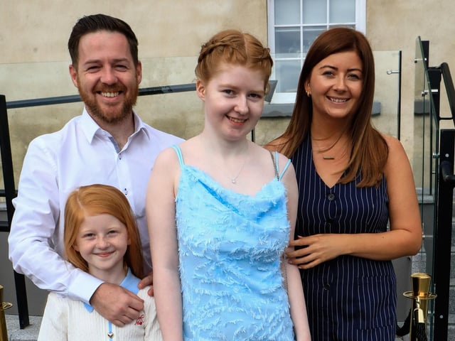 Ellie Nixon with her dad Peter, mum Danielle and sister Paige at the Ardnashee formal held in the Ebrington Hotel. (Photo - Tom Heaney, nwpresspics)