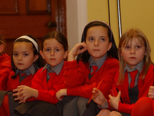 Derry nativities and Christmas shows from December 2003