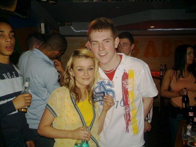 Exif-JPEG-422 : Out Last Night pictures in Derry bars in May 2005.