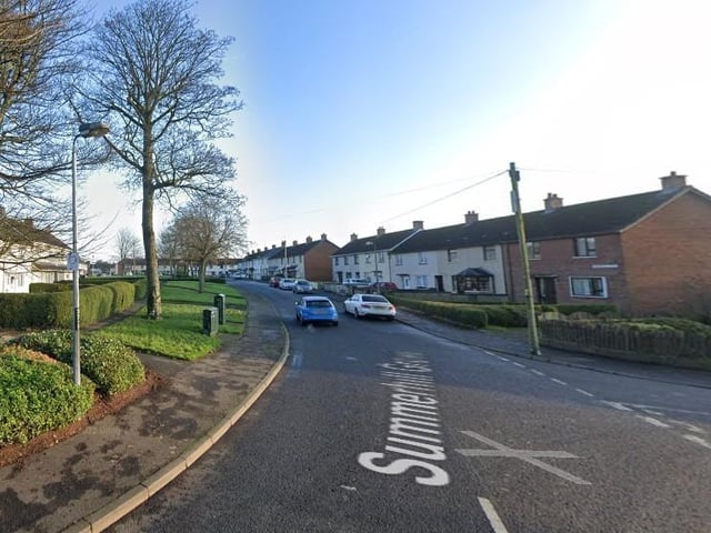 Summerhill Grove (Garrán Chnoc an tSamhraidh). The name Summer Hill may be associated with the nearby townland of Bolies, from Buaile (related to Bó - cow) a summer grazing area.