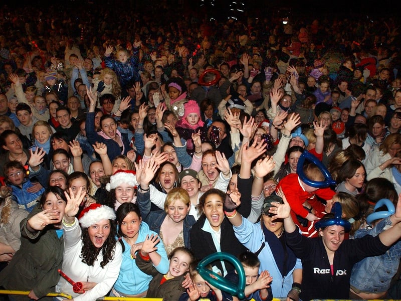 Derry's Christmas light switch-on in November 2003