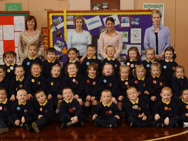 Primary 1 pupils from Holy Child Primary School pictured with, from left, Margaret Healy, teacher, Denise Kelly, classroom assistant, Kay McDonald, classroom assistant, and Maureen Breslin, teacher. (2309PG06):20 years on: Young people across Derry and Donegal starting school in September 2003